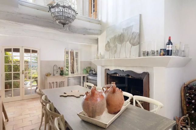 Villa for sale in Châteauneuf-Grasse, 06740, France