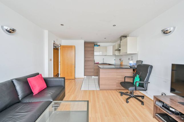 Flat for sale in Capital East Apartments, Royal Docks, London