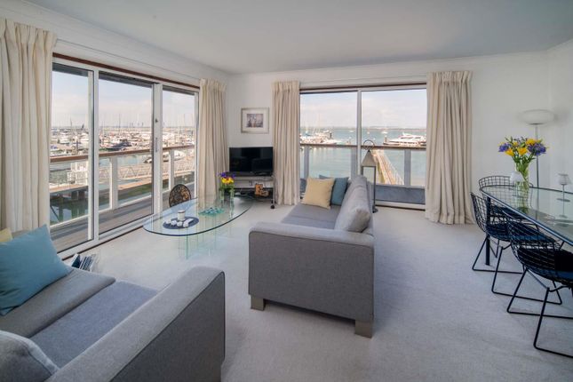 10 Tides Reach, Birmingham Road, Cowes photo 3