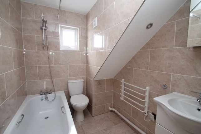 Flat to rent in North Road, Cardiff