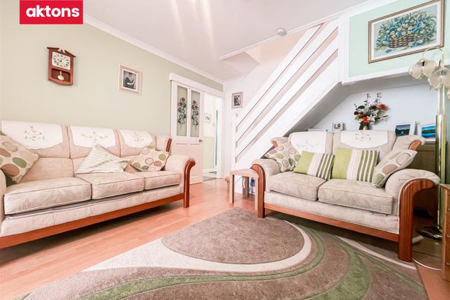 3, Cae Llwyd, Caerphilly photo 4