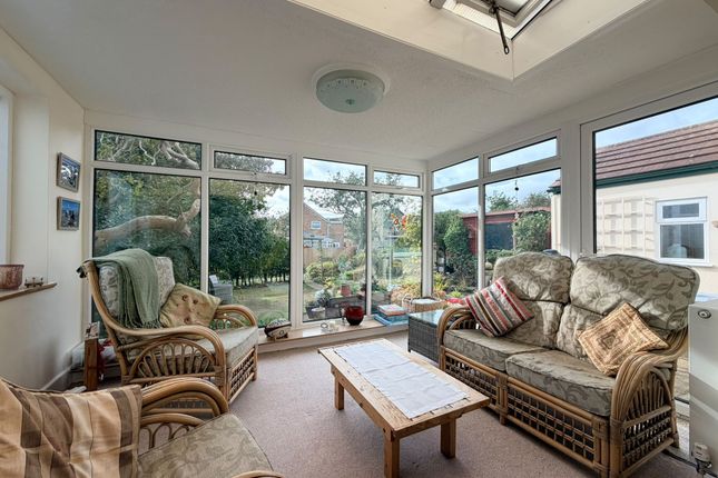 245 Filey Road, Scarborough photo 3