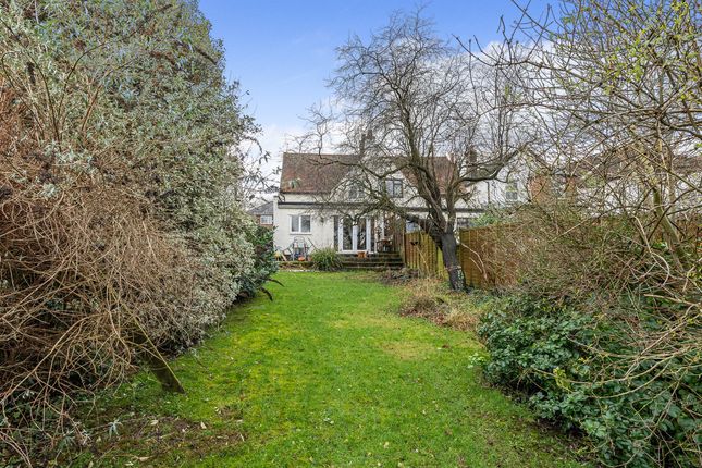 Thumbnail Semi-detached house for sale in Greenway, Berkhamsted