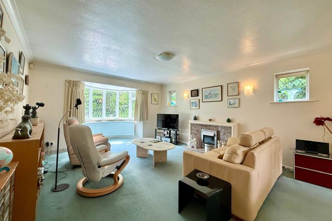 2, Ratton Drive, East Sussex photo 2