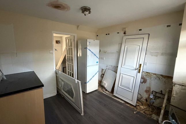 74, West Woodside Avenue, Renfrewshire photo 4
