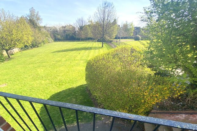 Pooler Close, Telford photo 3