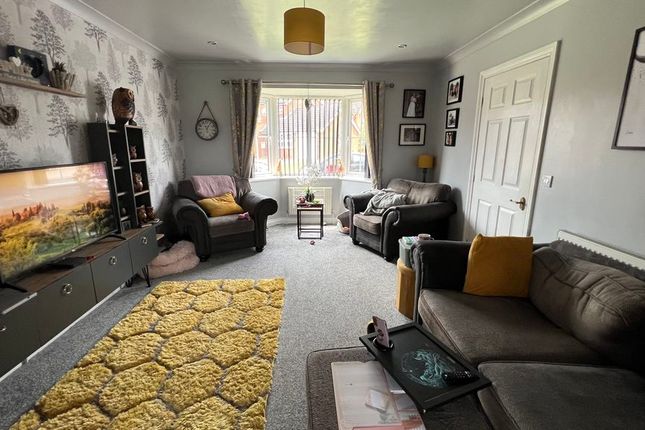 18, Bluebell Grove, Brigg photo 2