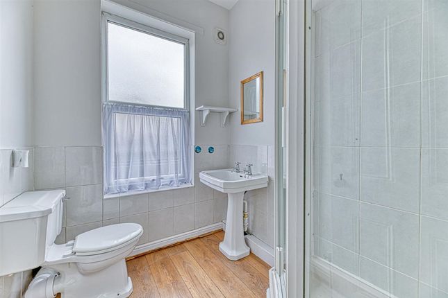 2 Reynolds Street, Warrington photo 5