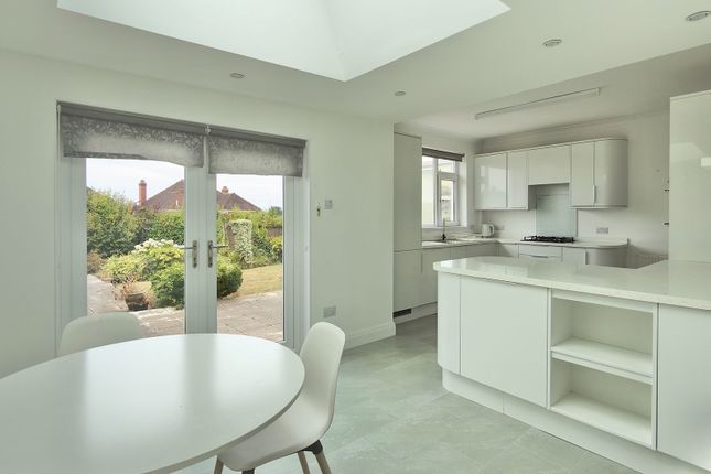 4, Hendy Close, Swansea photo 4