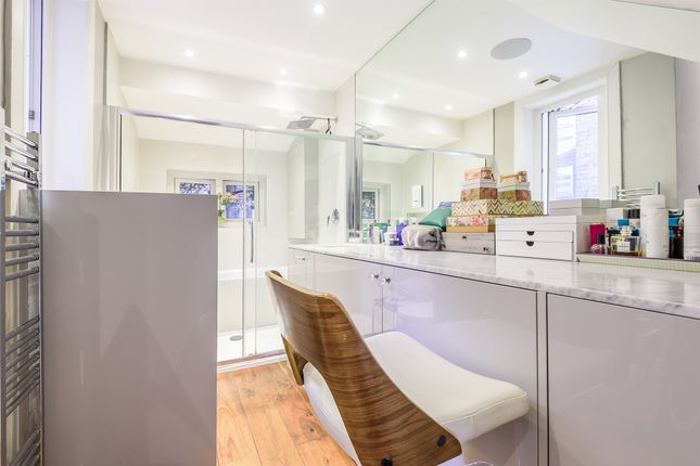 Flat for sale in Finborough Road, London