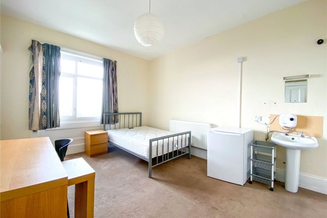 Flat to rent in Powis Grove, Brighton