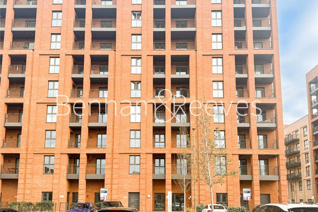 Flat 31, Watsonia Court, 3, Westray Drive, London photo 3