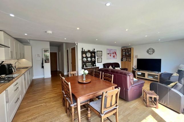 67, Ferrymead Avenue, Greenford photo 2