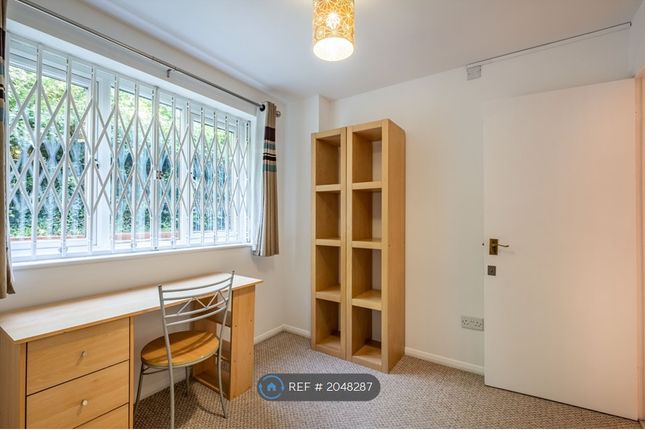Flat to rent in Jack Clow Road, London