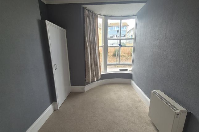 Flat 3, 5 Westcliffe Terrace, Seaton photo 5