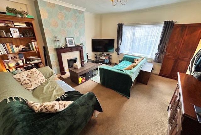 22, Cambridge Street, Pontefract photo 2