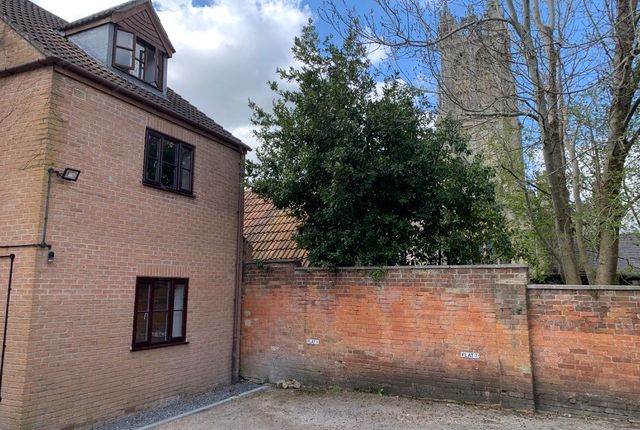 1, St Georges Court, Glastonbury photo 2