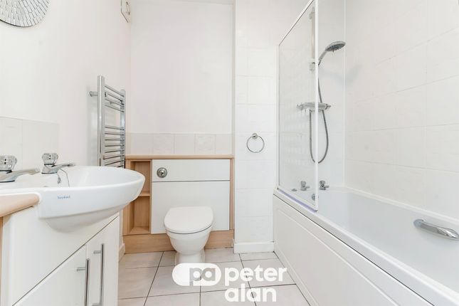 23, Smith Road, Cardiff photo 5
