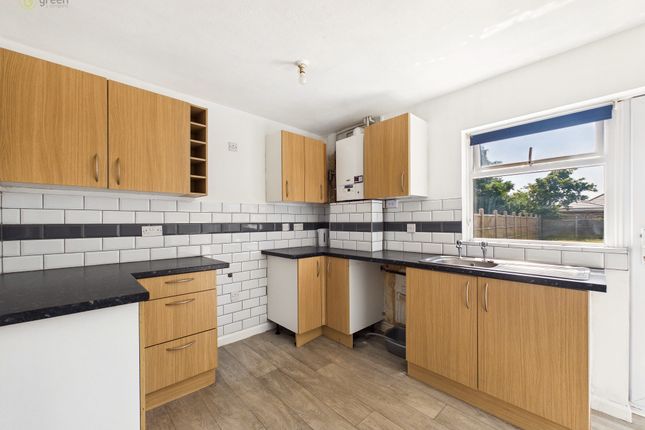 120, Parkeston Crescent, Birmingham photo 4