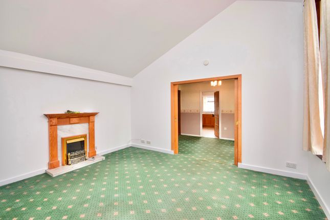 29 Grampian Crescent, Grangemouth photo 4