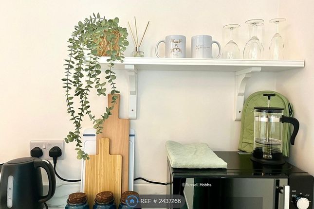 Kitchenette