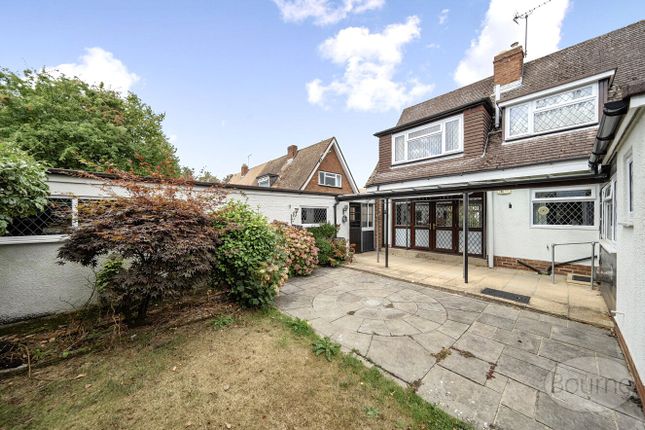 16, Gloucester Close, Petersfield photo 4