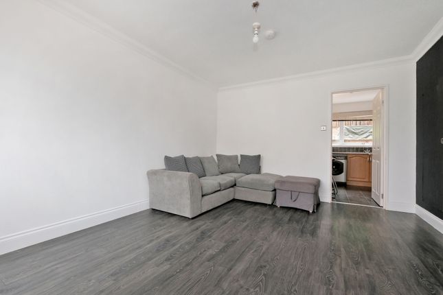 332 Auchmill Road, Aberdeen photo 3