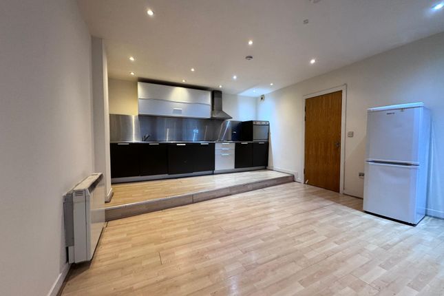 209 Metropolitan Apartments, 20 Lee Circle, Leicester photo 3