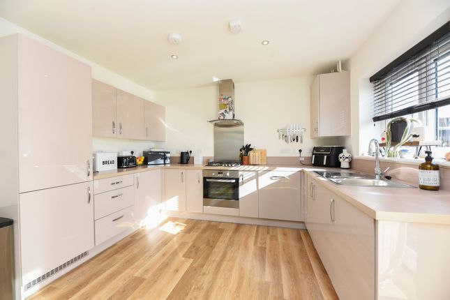 41 Walston Way, Huntingdon photo 4