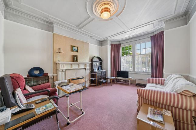 2, Rusthall Avenue, London photo 4