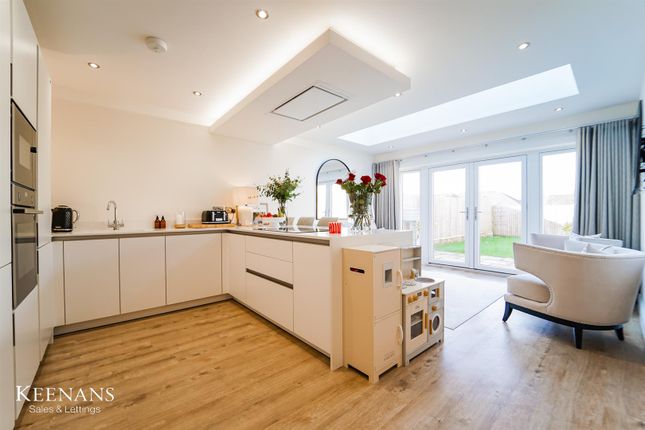 21, Johnny Barn Close, Rossendale photo 4