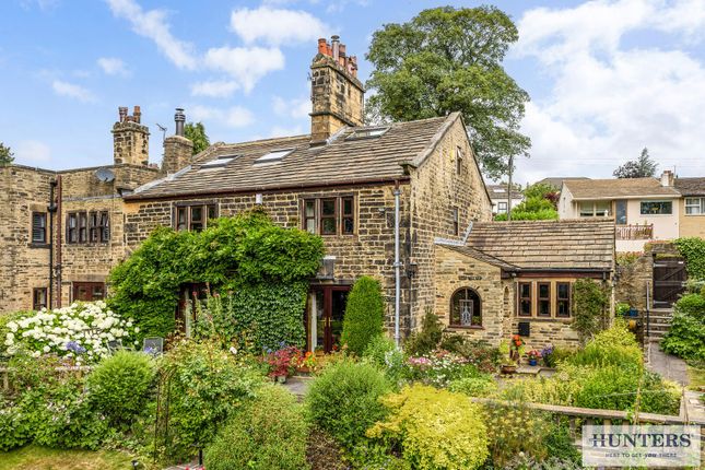 4-bed house on East Grange, Town Street, Leeds, £700,000