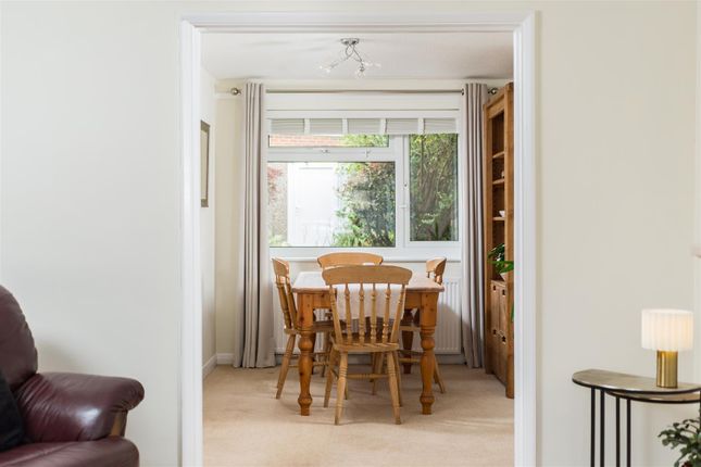 12, Sunningdale Avenue, Alwoodley photo 4