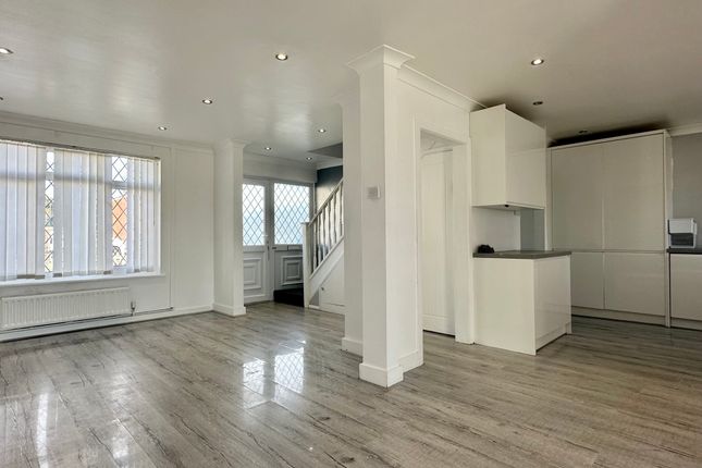 64, Egmont Road, Poole photo 3