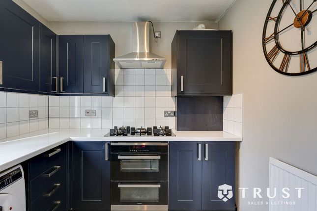 1 Broomfield Court, Cleckheaton photo 4