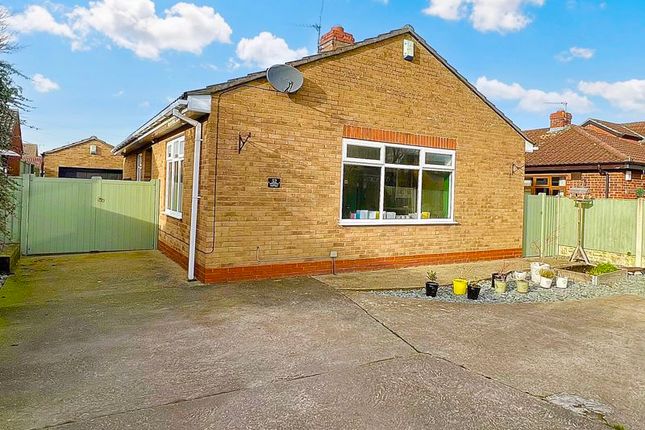 Thumbnail Detached bungalow for sale in Godnow Road, Crowle, Scunthorpe