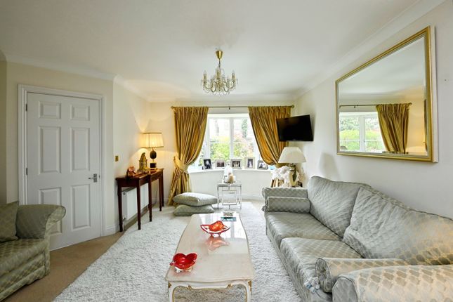 1, Netherwood Close, West Sussex photo 2
