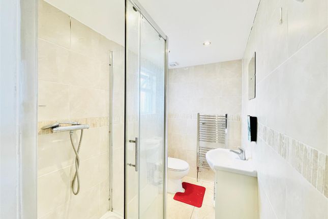Bathroom.Jpeg