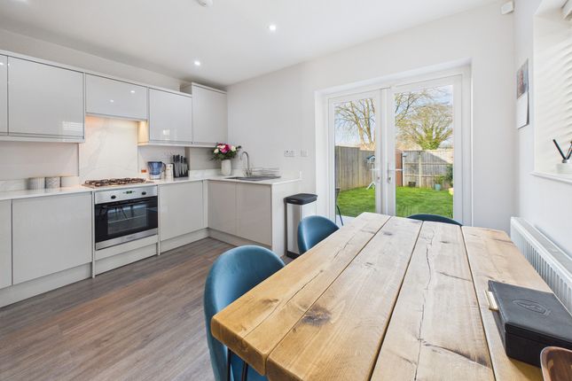14, Savoy Close, Hemel Hempstead photo 4