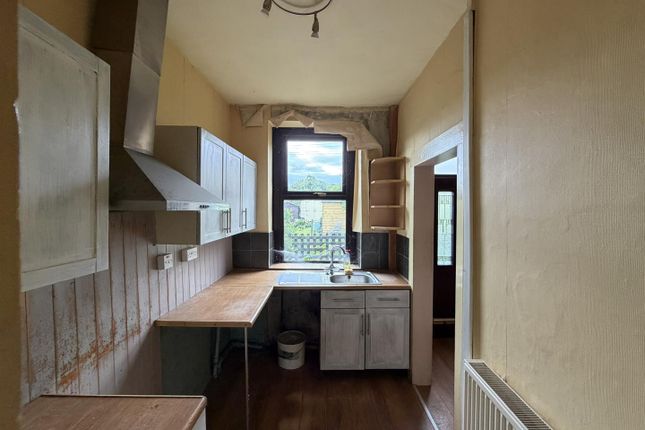 6, Lindon Street, Keighley photo 4