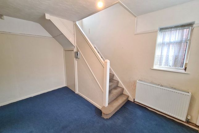 106, Malmesbury road, Southampton photo 3