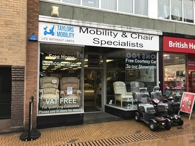 Retail premises to let in 32 Market Street, Barnsley