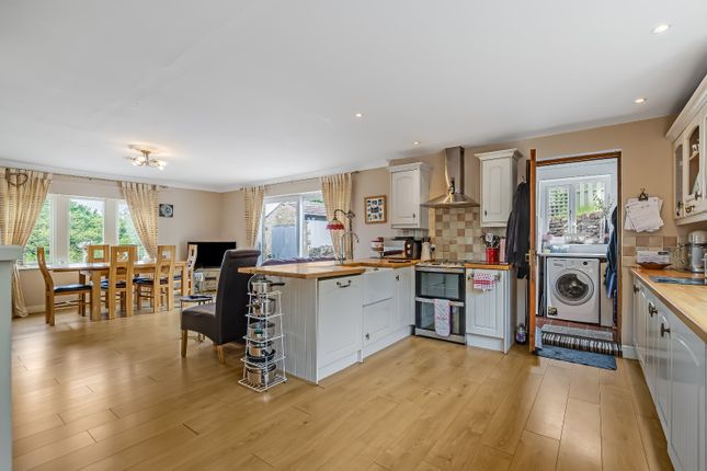 Dove Cottage,, Woodside Lane, Keighley photo 3