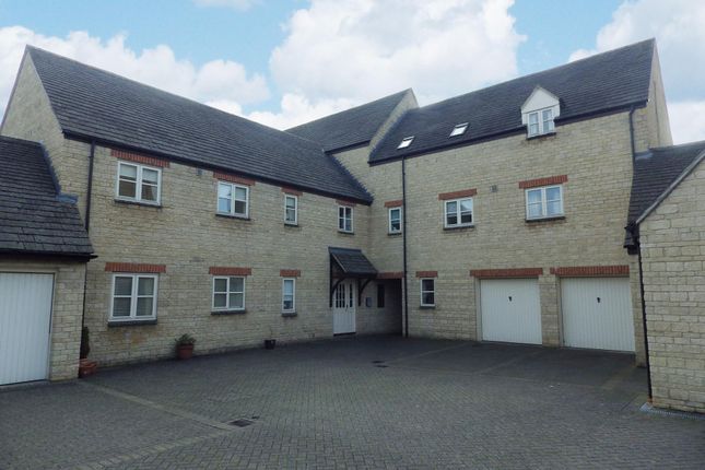 Thumbnail Flat to rent in Waine Rush View, Witney, Oxfordshire