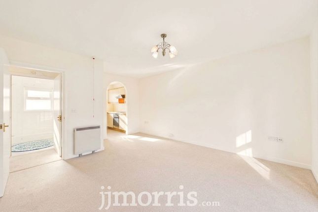 Flat 32, Cawdor Court Spring Gardens, Narberth photo 4