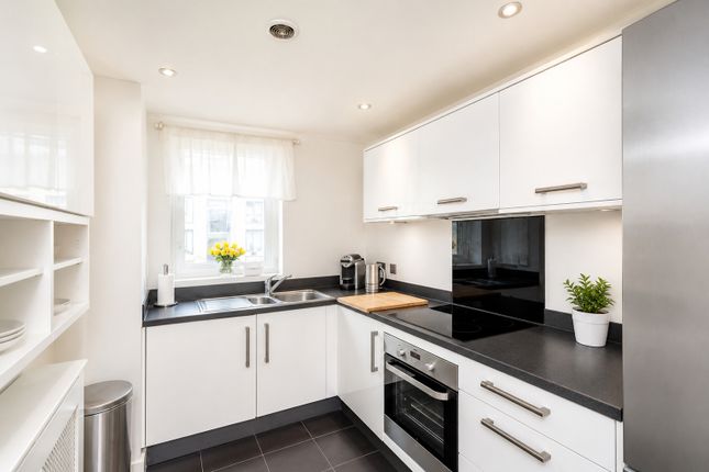 Flat 47 Boswell Court 22, Charcot Road, London photo 4