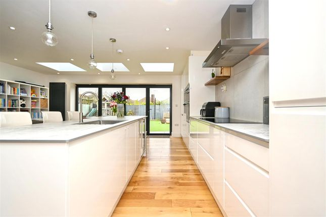 22, Coppice Close, Eastbourne photo 3