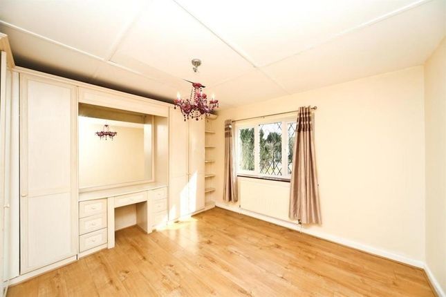 Room to rent in Wraysbury, Berkshire
