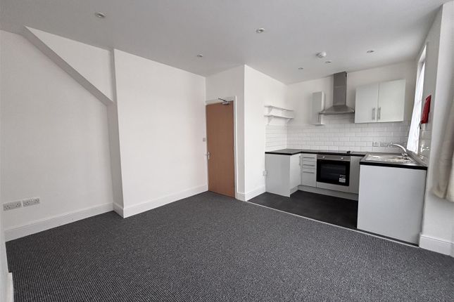 210A, Westborough Road, Westcliff-On-Sea photo 2