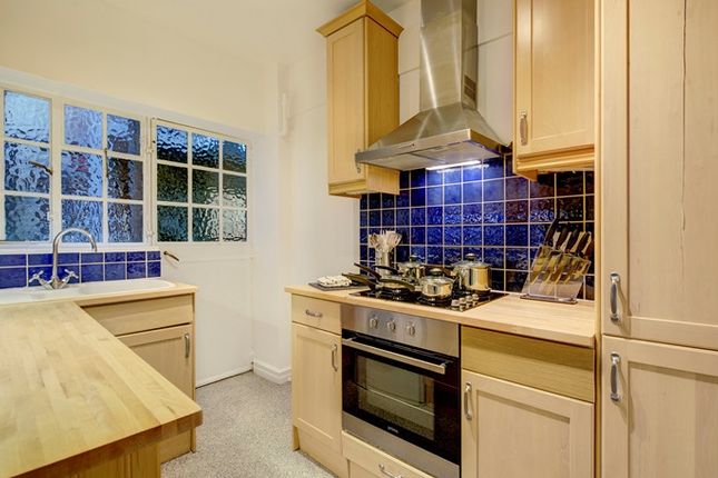47 Pelham Ct 145, Fulham Road, South Kensington photo 3